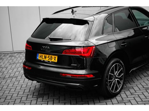 Audi Q5 50 TFSI e S edition Competition I Panoramadak I Luchtvering I Trekhaak | Rondomzicht camera | Ele... ActivLease financial lease