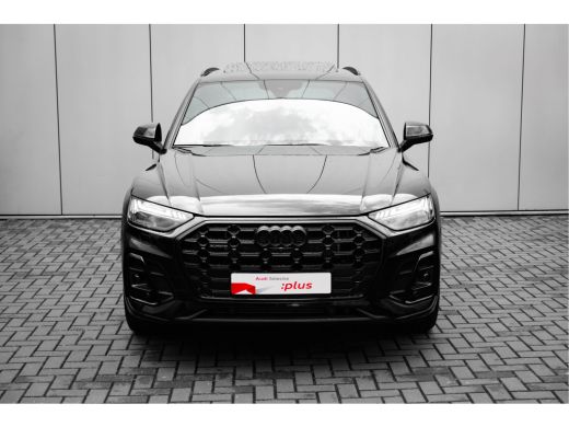 Audi Q5 50 TFSI e S edition Competition I Panoramadak I Luchtvering I Trekhaak | Rondomzicht camera | Ele... ActivLease financial lease