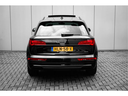 Audi Q5 50 TFSI e S edition Competition I Panoramadak I Luchtvering I Trekhaak | Rondomzicht camera | Ele... ActivLease financial lease