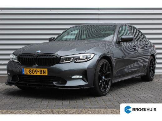 BMW 3 Serie 318i 156PK HIGH EXECUTIVE AUTOMAAT / NAVI / LEDER / CLIMA / FULL-LED / PDC / 19" LMV / CAMERA / K... BMW 3 Serie 318i 156PK HIGH EXECUTIVE AUTOMAAT / NAVI / LEDER / CLIMA / FULL-LED / PDC / 19" LMV / CAMERA / K...