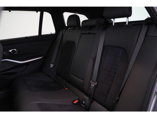 BMW 3 Serie Touring 330e BTW AUTO, Apple Carplay, Harman Kardon, Alcantara ActivLease financial lease