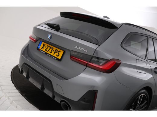 BMW 3 Serie Touring 330e BTW AUTO, Apple Carplay, Harman Kardon, Alcantara ActivLease financial lease