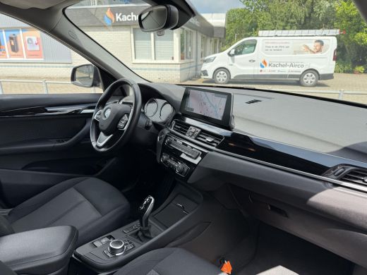 BMW X1 sDrive18d Aut. Exe Editon | Trekhaak | Navi | Camera | ActivLease financial lease