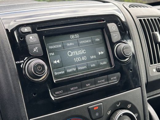 Citroën Jumper 35 2.2 HDI 131 PK ZWAAR / 1e EIG. / L2H2 / AIRCO / NAVI / BLUETOOTH / 3 TONS TREKHAAK / INRICHTING ActivLease financial lease