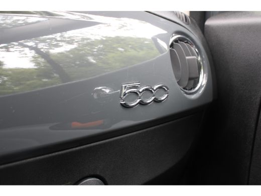 Fiat 500 1.2 Young | NL-AUTO! | DEALER OH! | NAVI (APPLE CARPLAY & ANDROID AUTO) | CRUISE | ALL-SEASON | A... ActivLease financial lease