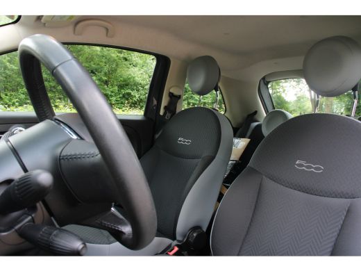 Fiat 500 1.2 Young | NL-AUTO! | DEALER OH! | NAVI (APPLE CARPLAY & ANDROID AUTO) | CRUISE | ALL-SEASON | A... ActivLease financial lease