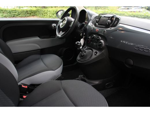 Fiat 500 1.2 Young | NL-AUTO! | DEALER OH! | NAVI (APPLE CARPLAY & ANDROID AUTO) | CRUISE | ALL-SEASON | A... ActivLease financial lease