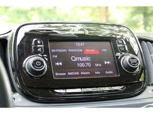Fiat 500 1.2 Young | NL-AUTO! | DEALER OH! | NAVI (APPLE CARPLAY & ANDROID AUTO) | CRUISE | ALL-SEASON | A... ActivLease financial lease