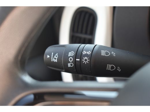 Fiat Panda 1.0 Hybrid Pandina | Navigatie | Lane-Assist | Regensensor | Mistlampen | DAB+ | Parkeersensoren ... ActivLease financial lease