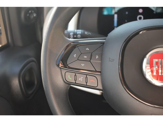 Fiat Panda 1.0 Hybrid Pandina | Navigatie | Lane-Assist | Regensensor | Mistlampen | DAB+ | Parkeersensoren ... ActivLease financial lease