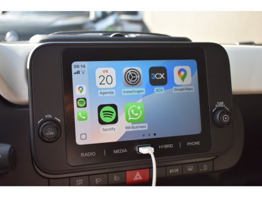Fiat Panda 1.0 Hybrid Pandina | Navigatie | Lane-Assist | Regensensor | Mistlampen | DAB+ | Parkeersensoren ... ActivLease financial lease