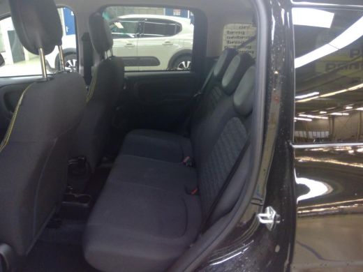Fiat Panda 1.0 Hybrid Pandina | Navigatie | Lane-Assist | Regensensor | Mistlampen | DAB+ | Parkeersensoren ... ActivLease financial lease