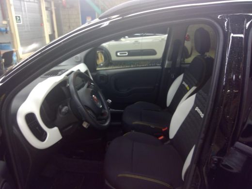 Fiat Panda 1.0 Hybrid Pandina | Navigatie | Lane-Assist | Regensensor | Mistlampen | DAB+ | Parkeersensoren ... ActivLease financial lease