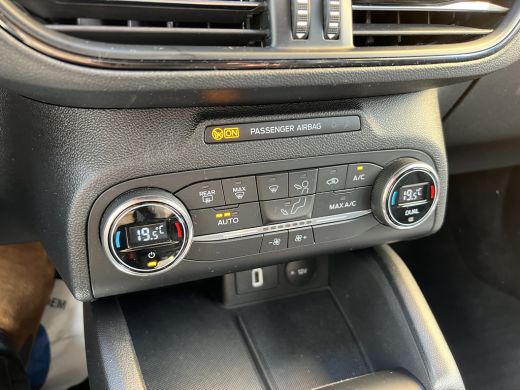 Ford FOCUS Wagon 1.0 125PK ST Line | TREKHAAK| PARKEERSENS. V+A| CLIMATE CONTROL| NAVIGATIE| CRIOSE CONTROL| MISTL... ActivLease financial lease