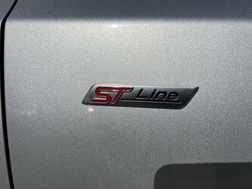 Ford FOCUS Wagon 1.0 125PK ST Line | TREKHAAK| PARKEERSENS. V+A| CLIMATE CONTROL| NAVIGATIE| CRIOSE CONTROL| MISTL... ActivLease financial lease