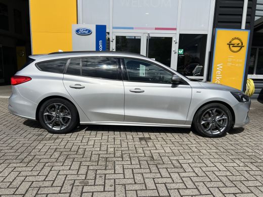 Ford FOCUS Wagon 1.0 125PK ST Line | TREKHAAK| PARKEERSENS. V+A| CLIMATE CONTROL| NAVIGATIE| CRIOSE CONTROL| MISTL... ActivLease financial lease