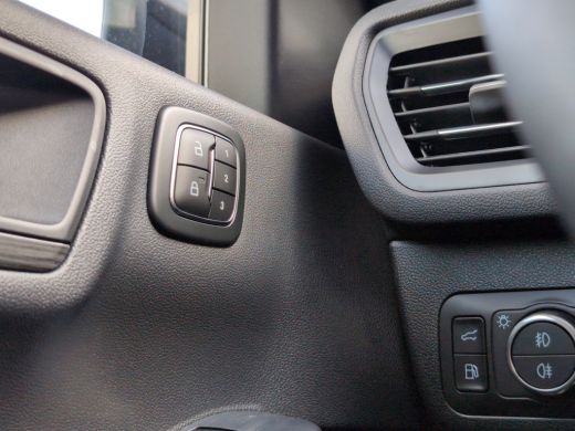 Ford Kuga 2.5 PHEV Active X | Achteruitrij assistent | Achteruitrijcamera | Apple Carplay/Android Auto|tele... ActivLease financial lease