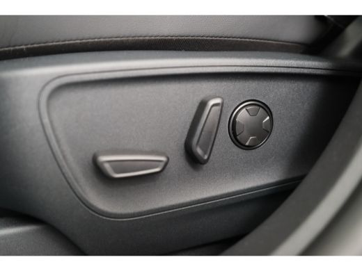 Ford Kuga 2.5 PHEV Active X | Besteld! | 19'' Lichtmetalen Velgen | Panorama Dak | Winter Pack | Wegklapbar... ActivLease financial lease