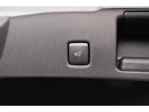 Ford Kuga 2.5 PHEV Active X | Besteld! | 19'' Lichtmetalen Velgen | Panorama Dak | Winter Pack | Wegklapbar... ActivLease financial lease