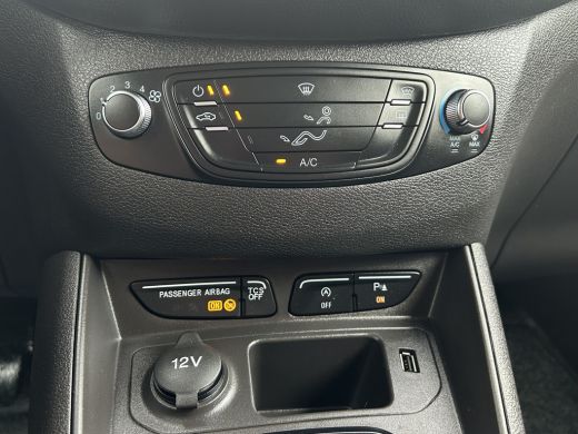 Ford Transit Courier 1.5 TDCI / L1H1 / 1e EIGENAAR / 62.463 KM / AIRCO / CRUISE / NAVI ActivLease financial lease