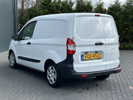 Ford Transit Courier 1.5 TDCI / L1H1 / 1e EIGENAAR / 62.463 KM / AIRCO / CRUISE / NAVI ActivLease financial lease