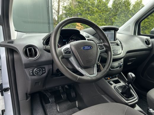 Ford Transit Courier 1.5 TDCI / L1H1 / 1e EIGENAAR / 62.463 KM / AIRCO / CRUISE / NAVI ActivLease financial lease