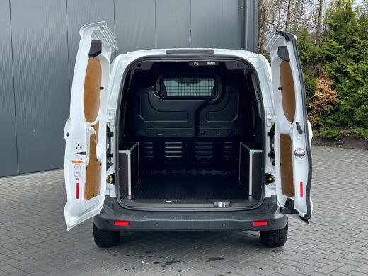 Ford Transit Courier 1.5 TDCI / L1H1 / 1e EIGENAAR / 62.463 KM / AIRCO / CRUISE / NAVI ActivLease financial lease