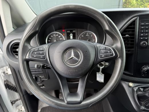 Mercedes Vito 114 CDI 136 PK / L2H1 / AIRCO / CRUISE / CAMERA / NAVI / TREKHAAK ActivLease financial lease