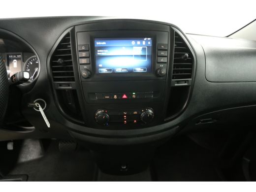 Mercedes Vito 114 CDI Lang Automaat Airco Camera Cruise Carplay Navigatie Trekhaak 18''LMV Leder 3 Persoons ActivLease financial lease