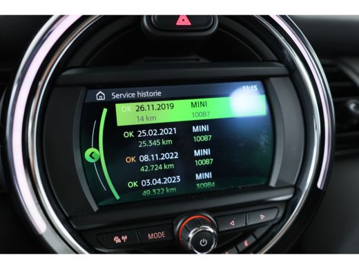 Mini Mini 1.5 Cooper Business Edition | Automaat | Climate control | Cruise control | Dealer onderhouden | ActivLease financial lease