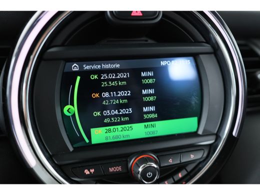 Mini Mini 1.5 Cooper Business Edition | Automaat | Climate control | Cruise control | Dealer onderhouden | ActivLease financial lease