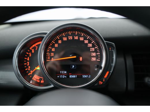 Mini Mini 1.5 Cooper Business Edition | Automaat | Climate control | Cruise control | Dealer onderhouden | ActivLease financial lease