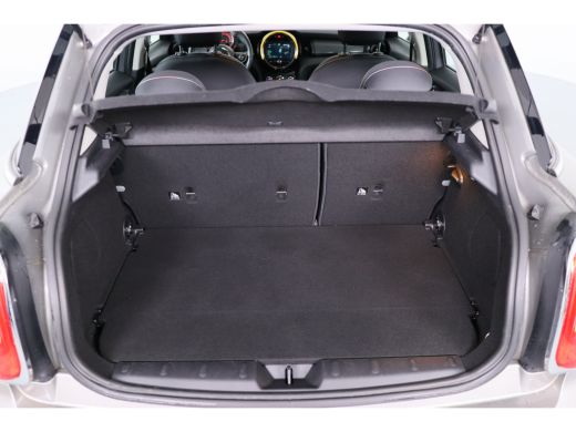 Mini Mini 1.5 Cooper Business Edition | Automaat | Climate control | Cruise control | Dealer onderhouden | ActivLease financial lease