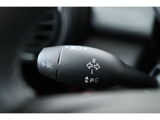 Mini Mini 1.5 Cooper Business Edition | Automaat | Climate control | Cruise control | Dealer onderhouden | ActivLease financial lease