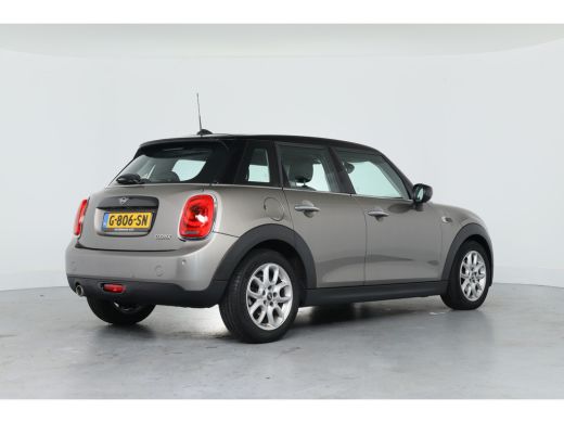 Mini Mini 1.5 Cooper Business Edition | Automaat | Climate control | Cruise control | Dealer onderhouden | ActivLease financial lease