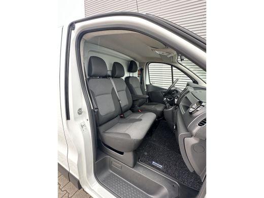 Nissan NV300 2.0 dCi 120 L2H1 ActivLease financial lease