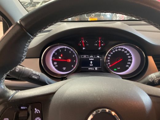 Opel Astra 1.2 Edition | PARKEERSENSOREN V+A | ACHTERUITRIJCAMERA | AGR STOELEN | 16'' LICHTMETALEN VELGEN |... ActivLease financial lease