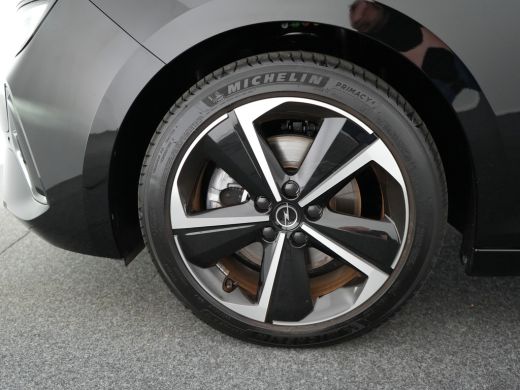Opel Astra Sports Tourer 1.2 Turbo GS | ADAPTIVE CRUISE CONTROLE | NAVIGATIE | PARKEERSENSOREN V+A | ACHTERU... ActivLease financial lease