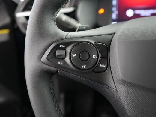 Opel Corsa 1.2 Turbo Hybrid GS CRUISE CONTROLE | NAVIGATIE | PARKEERSENSOREN V+A | ACHTERUITRIJCAMERA | 16''... ActivLease financial lease