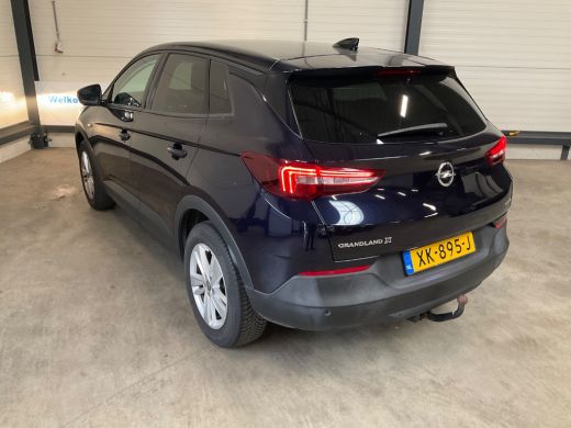 Opel Grandland X 1.2 Turbo Online Edition | TREKHAAK | PARKEERSENSOREN V+A | CLIMA | 17'' LICHTMETALEN VELGEN | NA... ActivLease financial lease