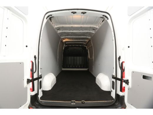 Opel Movano 2.3 CDTI L3H2 Airco Camera Cruise Trekhaak Navi 3 Persoons Imperiaal PDC ActivLease financial lease