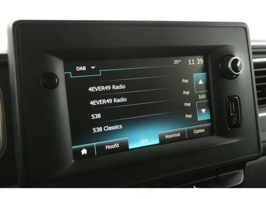 Renault Master T33 2.3 dCi L2H2 150PK Camera Cruise Carplay LED Airco Navigatie Trekhaak 3 Persoons PDC ActivLease financial lease
