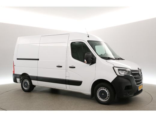 Renault Master T33 2.3 dCi L2H2 150PK Camera Cruise Carplay LED Airco Navigatie Trekhaak 3 Persoons PDC ActivLease financial lease