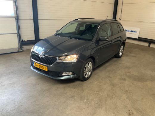 Skoda Fabia Combi 1.0 TSI Style | Achteruitrijcamera | Airco (automatisch) | Apple Carplay/Android Auto|telef... Skoda Fabia Combi 1.0 TSI Style | Achteruitrijcamera | Airco (automatisch) | Apple Carplay/Android Auto|telef...
