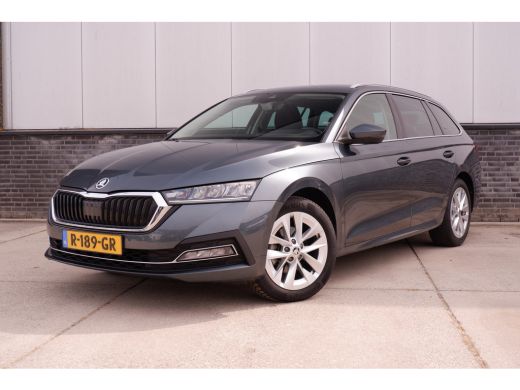 Skoda Octavia Combi 1.5 e-TSI Business Edition Plus | Trekhaak | Head-Up | Carplay | LED | Sfeerverl. | Camera ... Skoda Octavia Combi 1.5 e-TSI Business Edition Plus | Trekhaak | Head-Up | Carplay | LED | Sfeerverl. | Camera ...