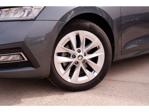Skoda Octavia Combi 1.5 e-TSI Business Edition Plus | Trekhaak | Head-Up | Carplay | LED | Sfeerverl. | Camera ... ActivLease financial lease