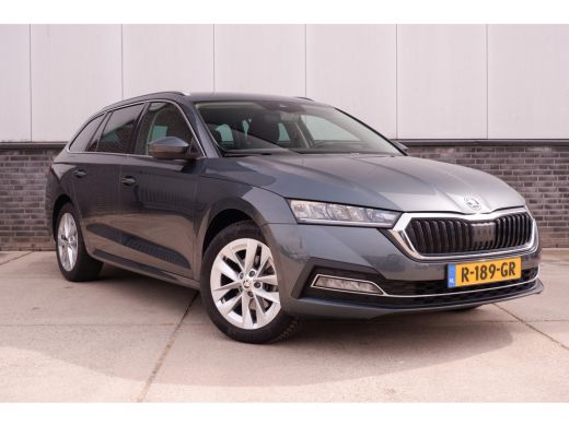 Skoda Octavia Combi 1.5 e-TSI Business Edition Plus | Trekhaak | Head-Up | Carplay | LED | Sfeerverl. | Camera ... ActivLease financial lease