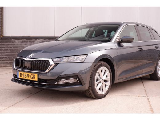 Skoda Octavia Combi 1.5 e-TSI Business Edition Plus | Trekhaak | Head-Up | Carplay | LED | Sfeerverl. | Camera ... ActivLease financial lease