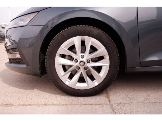 Skoda Octavia Combi 1.5 e-TSI Business Edition Plus | Trekhaak | Head-Up | Carplay | LED | Sfeerverl. | Camera ... ActivLease financial lease