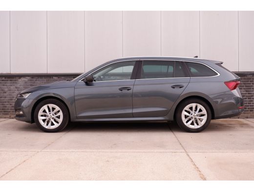 Skoda Octavia Combi 1.5 e-TSI Business Edition Plus | Trekhaak | Head-Up | Carplay | LED | Sfeerverl. | Camera ... ActivLease financial lease